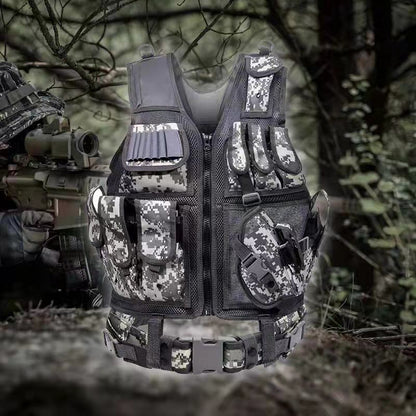 Multifunctional Tactical Vest for Training and Adventure